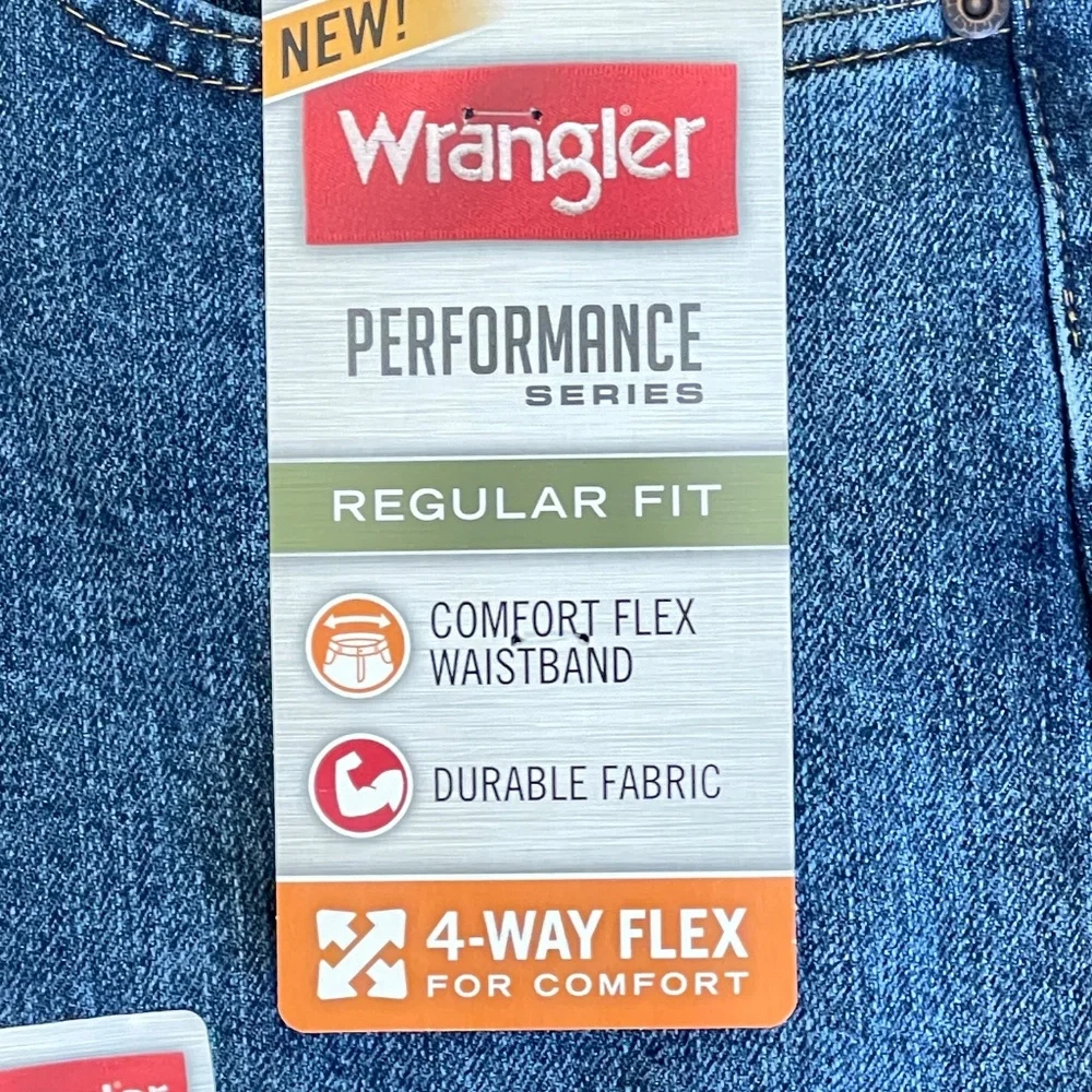 Wrangler NWT Men's 34 x 30 Jeans Performance Series Medium Wash Regular Fit